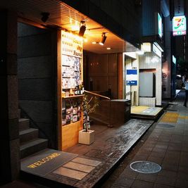 店舗　ファサード
直通階段
奥にエレベーターがあります。 - メトロシティ小伝馬町２０２　Ｃｒａｆｔ　ｄｉｐ　３ｎｏｗａ 日本橋小伝馬町　Craftdip 3nowa　レストランカフェ　の外観の写真