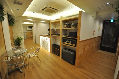 ２階が受付です。 - スタジオパックス 新松戸店 グランドピアノ常設　R3スタジオ　2名以上利用のその他の写真
