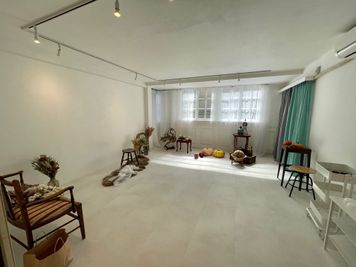 複数人でご利用いただくことも可能なスタジオ - Photo Studio BP 中野新橋の室内の写真