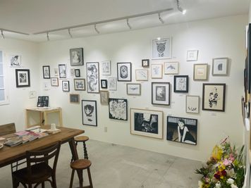 【壁2】 - artbook事務局のギャラリー ギャラリー・貸しスタジオの室内の写真
