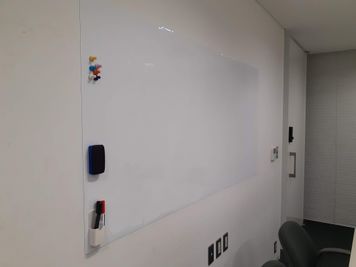 ホワイトボード（壁面シートタイプ） - Kashiwa grand Annex  Kashiwa grand Annex 貸会議室４の設備の写真