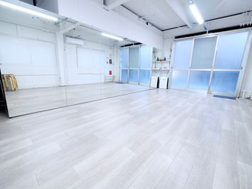 STUDIOFLAG北千住1号店の室内の写真