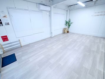 STUDIOFLAG北千住店の室内の写真