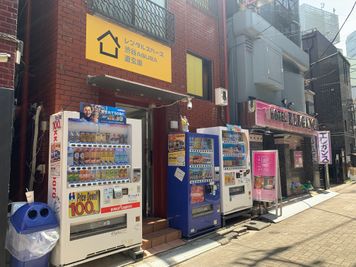 ホテル街のレンガのビル1Fです。 - レンタルスペース渋谷AGURA道玄坂の設備の写真