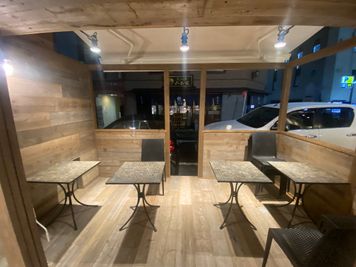 テラス部分 - Cafe&Dining TERRACE Tokyo 新宿御苑店の室内の写真