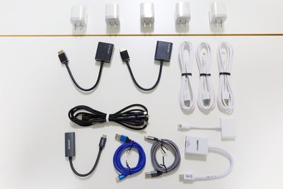 充電器、HDMI 変換アダプター、iphone hdmi変換ケーブルなど - スペースオウルⅢの室内の写真