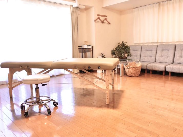 完全個室プライベートサロン#11【施術ベッド4台までOK！】 - LaQoo南森町プライベートサロン