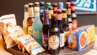 海外ビール・カクテル・スナック類の購入も可能です。 - SPORTS LOUNGE 貸切スペースのその他の写真