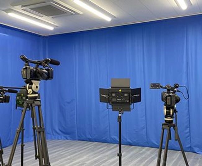 1F STUDIO：Uniiique Tenjin Studio - Uniiique Tenjin Studio