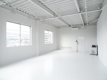 入り口付近の写真 - ten five studio 物撮り・配信用フォトスタジオの室内の写真