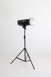 LEDライト×2台 - 撮影スタジオ『Studio Pasha Kobe』 ⭐️只今サイト移行中⭐️三宮,元町徒歩5分！全設備無料のスタジオの設備の写真