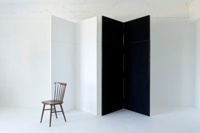 カポック（白白、白黒　各１）
240 x 90 cm
 - studio Cloud 9 (スタジオ クラウド ナイン) 六本木駅近く、西麻布にある白壁白床の撮影スタジオの設備の写真