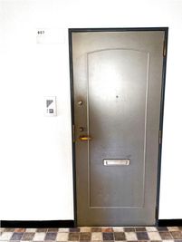 玄関 - 矢場町パーティ608 広いキッチン付きレンタルスペースTHE ROOM矢場町608の入口の写真