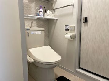 トイレ - 矢場町パーティ608 広いキッチン付きレンタルスペースTHE ROOM矢場町608の室内の写真