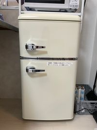 キッチン冷蔵庫 - 矢場町パーティ608 広いキッチン付きレンタルスペースTHE ROOM矢場町608の室内の写真