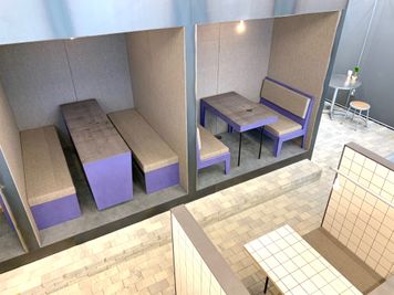 ボックス席4名　ボックス席6名 - 東大和カフェレストラン カフェレストラン　レンタルスペースの室内の写真