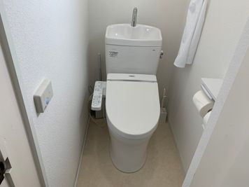 Syunu新橋貸会議室 レンタルスペースの室内の写真