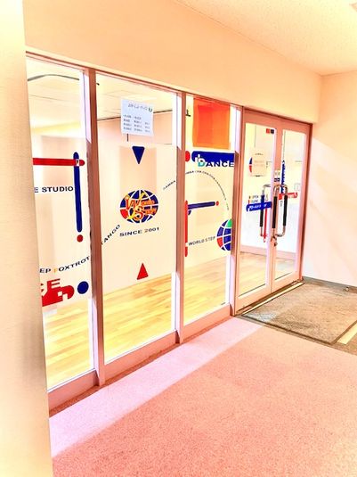 横浜の安くて広いレンタルスペース。１４０㎡ ♪駅徒歩１分 - ワールドステップ(社交ダンス&レンタルスタジオ)