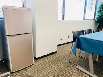 冷蔵庫 - オフィスパーク伏見サカエ22会議室 6Aの設備の写真