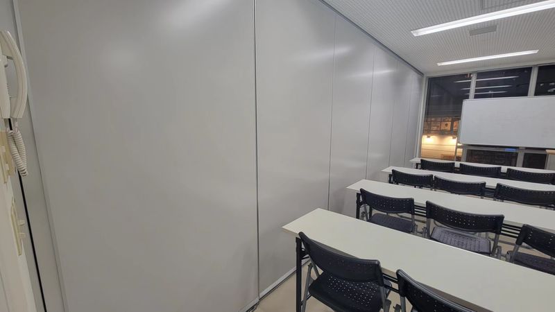 302会議室【1名～30名】（３F）30平米 - サム貸し会議室