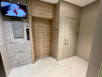 【2階エントランス階エレベーターホール】 - 【閉店】TIME SHARING 水道橋  【閉店】3Aの室内の写真
