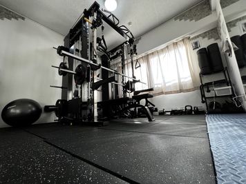 淀屋橋/本町🏋️‍♀️完全個室レンタルジム/パーソナルトレーニング/少人数利用/写真撮影 - レンタルジム 淀屋橋店 | PSGYM 