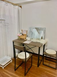 四条烏丸駅　徒歩5分のプライベートサロン 阪急烏丸駅・地下鉄四条駅より徒歩5分　お洒落プライベートサロンの室内の写真