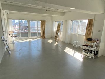 【池袋駅徒歩5分♬】日当たり良好！撮影スタジオ - A-STUDIO