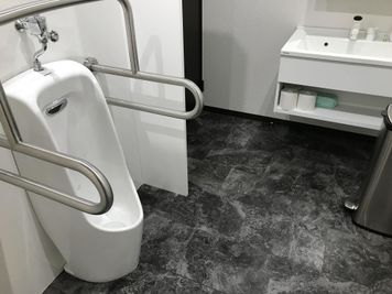 施設内のお手洗いです。 - PERSONAL SUITE 吉祥寺 ＜BOOTH25＞半個室空間※音漏れ対策実施中※のその他の写真