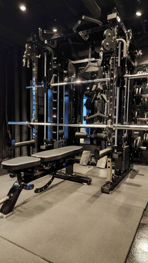 ヘールスタジオ千歳船橋ジムエリア - ヘールスタジオ千歳船橋