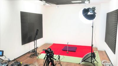 レンタルスペース＆撮影・配信スタジオ　LiLeaS（ライラス） RoomA | 撮影機材・設備が無料で使える撮影スタジオルームの室内の写真
