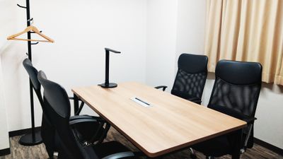 ハンガー掛けも完備しています。 - サン名駅新幹線口 サン名駅新幹線口501号室の室内の写真