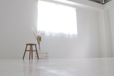 白を基調とした自然光がたっぷり入るフォトスタジオ - 撮影スタジオ『Studio Pasha Kobe』 ⭐️只今サイト移行中⭐️三宮,元町徒歩5分！全設備無料のスタジオの室内の写真