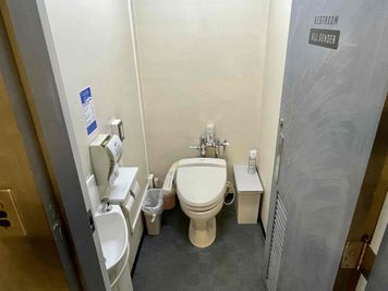 【3階オールジェンダートイレ（個室×1）】 - TIME SHARING 渋谷神南 3Bの設備の写真