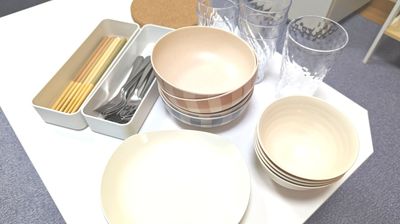 8人分の食器類 - SKY 渋谷の設備の写真