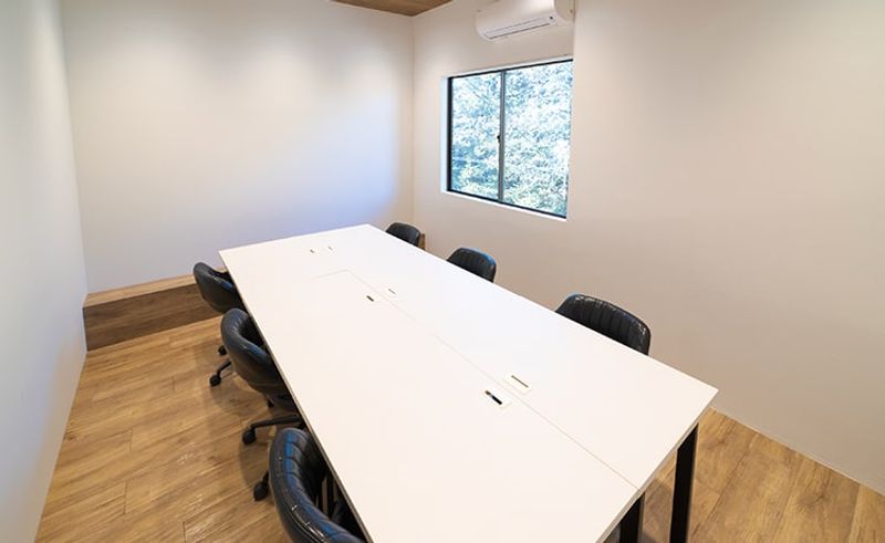 ＜会議利用用＞ - GARAGE MACHIDA GARAGE MACHIDAーオフサイトMTGパックの室内の写真