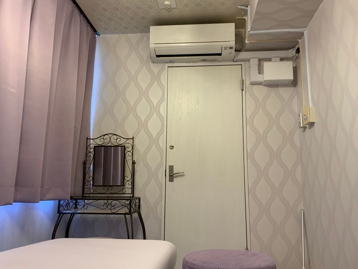 （完全個室型）レンタルシェアサロンララク横浜 - ララク横浜駅西口店