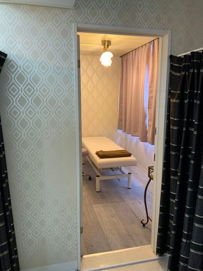 （完全個室型）レンタルシェアサロンララク横浜 - ララク横浜駅西口店