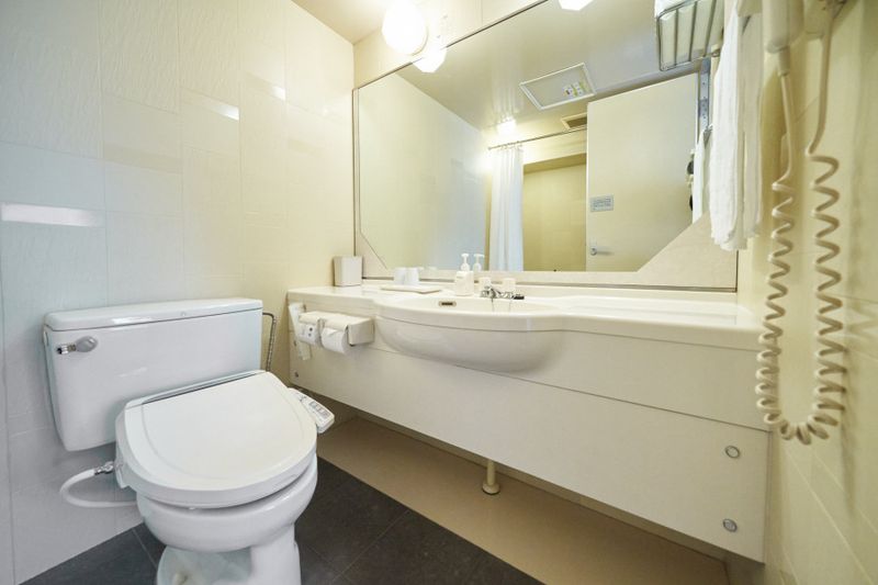 ダブル - 東横INN名古屋駅桜通口本館