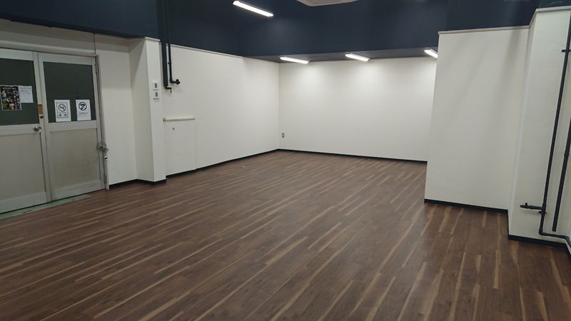 THビル2階Bルーム 多目的スペース（会議、ダンス等）の室内の写真