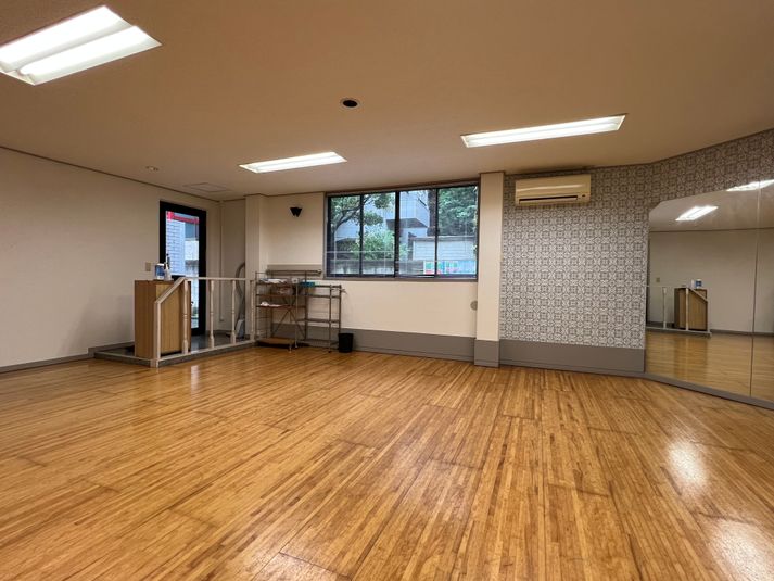 パフォーマンスプラスピエロStudio - パフォーマンス プラス ピエロ Studio