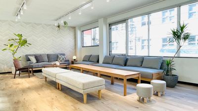 低予算、少人数のパーティにもオススメです！ - レンタルスペース Ritzなんば【難波】 1名～20名様専用〈SMILE工房 Ritzなんば〉の室内の写真