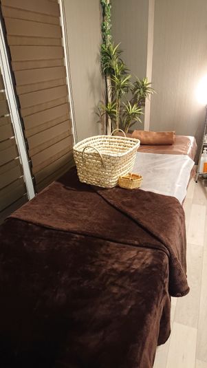 すぐに利用可！！ベット付のエステや整体などレンタルスペースに☆ - レンタルスペース