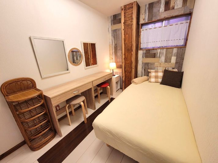 Space Side (601) - Minty Side 新大久保 601