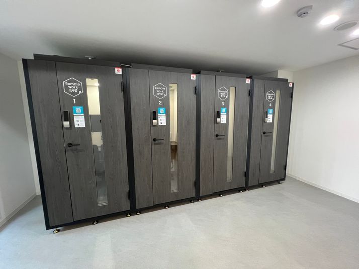 No.4 - RemoteworkBOX 西新宿Aビル店