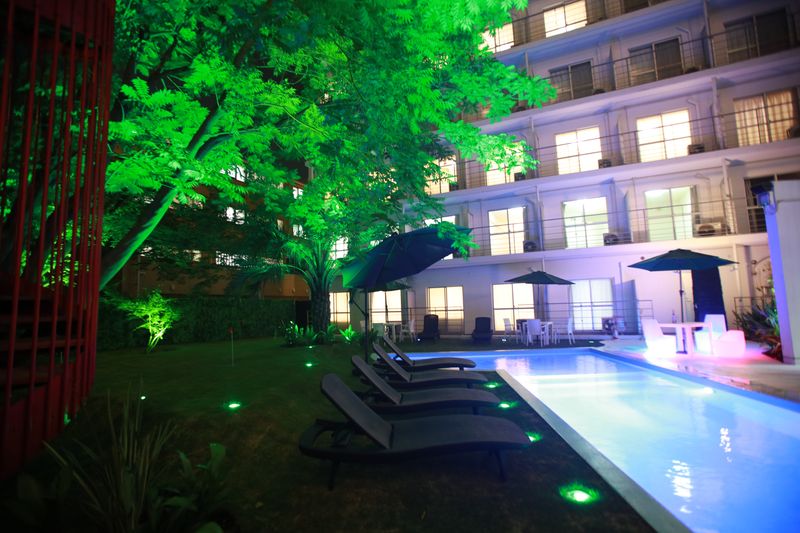 音響設備あり！パーティやイベントにぴったりなプール付きの中庭☆ - JAPANESQUE