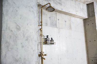 温水も出るシャワー - Photo Studio NY 水中撮影可能な動画撮影スタジオの室内の写真