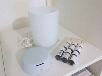 アロマディフューザー - 【完全個室🍃】新宿御苑のレンタルサロン「サラビアンカ」 新宿御苑側のインスタ映えする🌺個室型レンタルサロン🍃の設備の写真