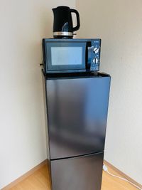 冷蔵庫、電子レンジ、ケトルのご用意がございます。 - シエスタ烏丸(1〜10名様専用) 〈シエスタ烏丸〉の設備の写真