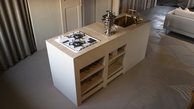 コンパクトながら機能的なキッチン。 - Sophia(ソフィア) 京都から25分のハイセンスなレンタルスペースの設備の写真